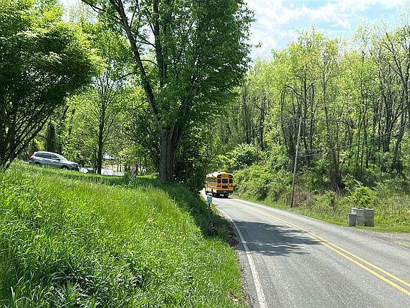 5th image of 79 Harrison Rd