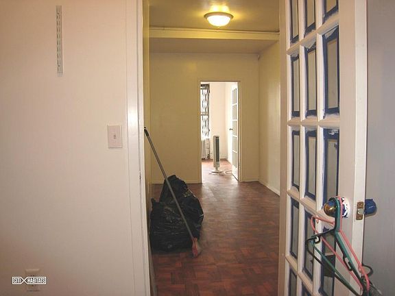 5th image of 643 10th Ave APT 5RS