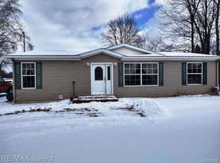 531 S Saginaw St, Byron, MI 48418