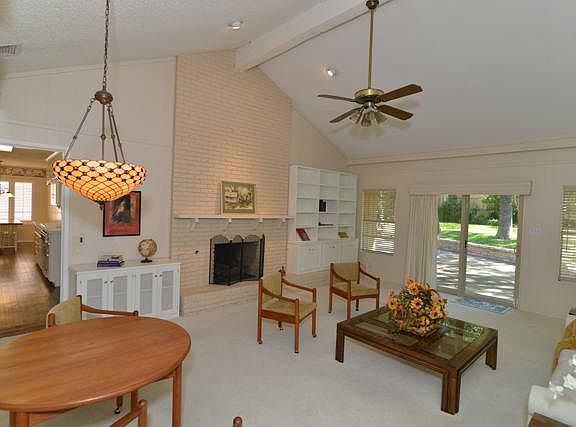 3rd image of 3314 Cambridge Dr