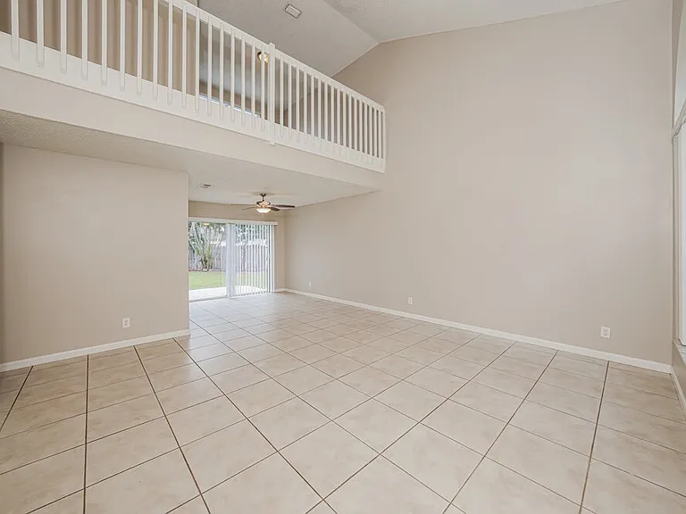 7142 Davit Cir — Photo 4