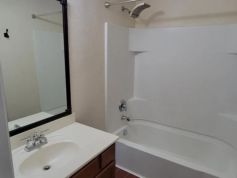 12729 Northern Pine Dr — Photo 4