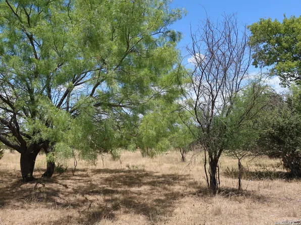 LOT 24 Cypress LOT 2, Bandera, TX 78003