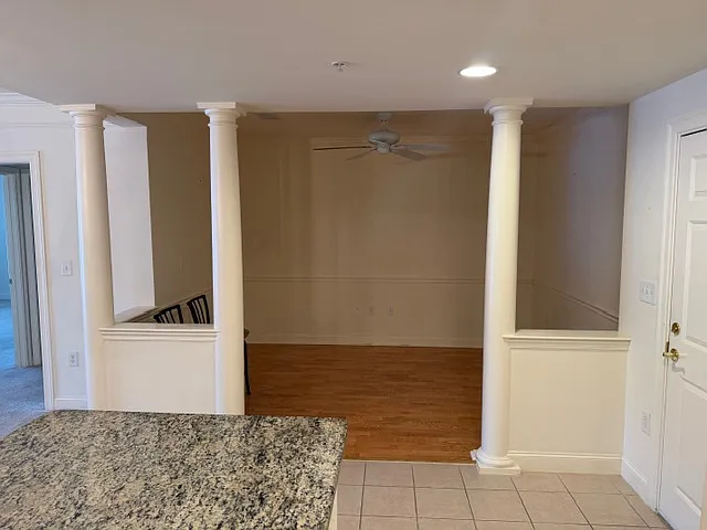 1214 Emerald Ct #1214 — Photo 10