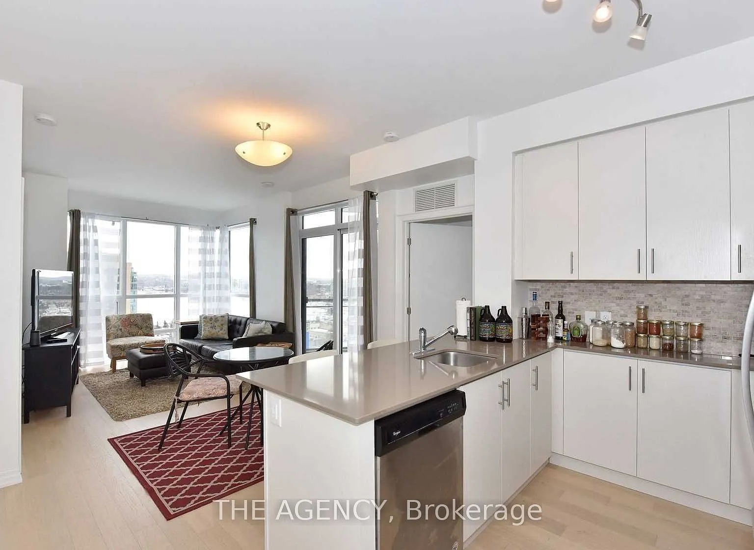 2 bed, $2,500 — Photo 4