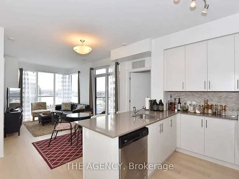 111 Worsley St #611 — Photo 4