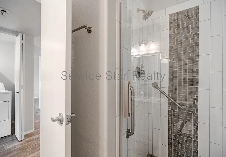 3801 E Orchid Ln — Photo 12