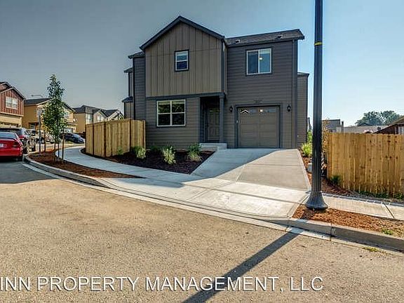 3rd image of 4211 NE 34th Way