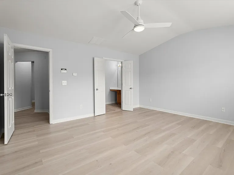 1947 Lakeshore Overlook Cir NW — Photo 22