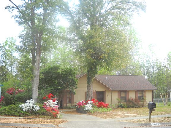 3rd image of 7640 Coronet Dr