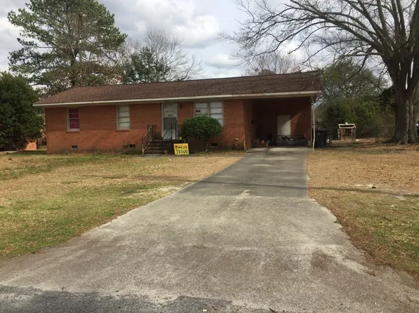 103 Horace St, La Grange, NC 28551