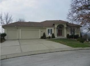 4301 NE Hoit Dr, Lees Summit, MO 64064
