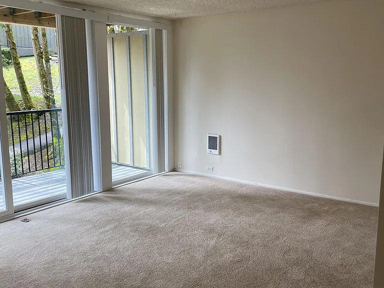 100 Kerr Pkwy #26 — Photo 17