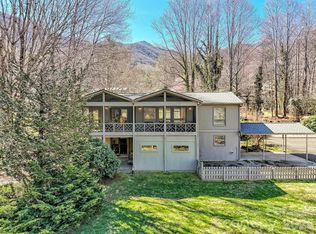 41 Balsam Shadows Rd, Maggie Valley, NC 28751