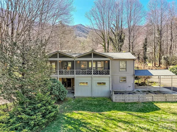 41 Balsam Shadows Rd, Maggie Valley, NC 28751