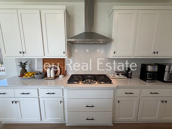 2nd image of 4020 Barbary Way