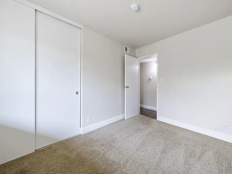 Coronado — Photo 43