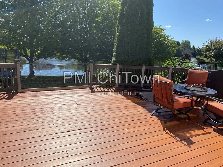 2050 Rockland Dr — Photo 13