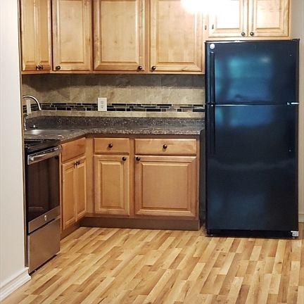 3rd image of 53 Ridgewood Ln APT 16
