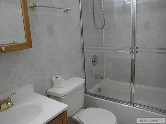 Rented by Bouklis Group | media 20