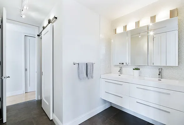 Sold by Compass | media 23