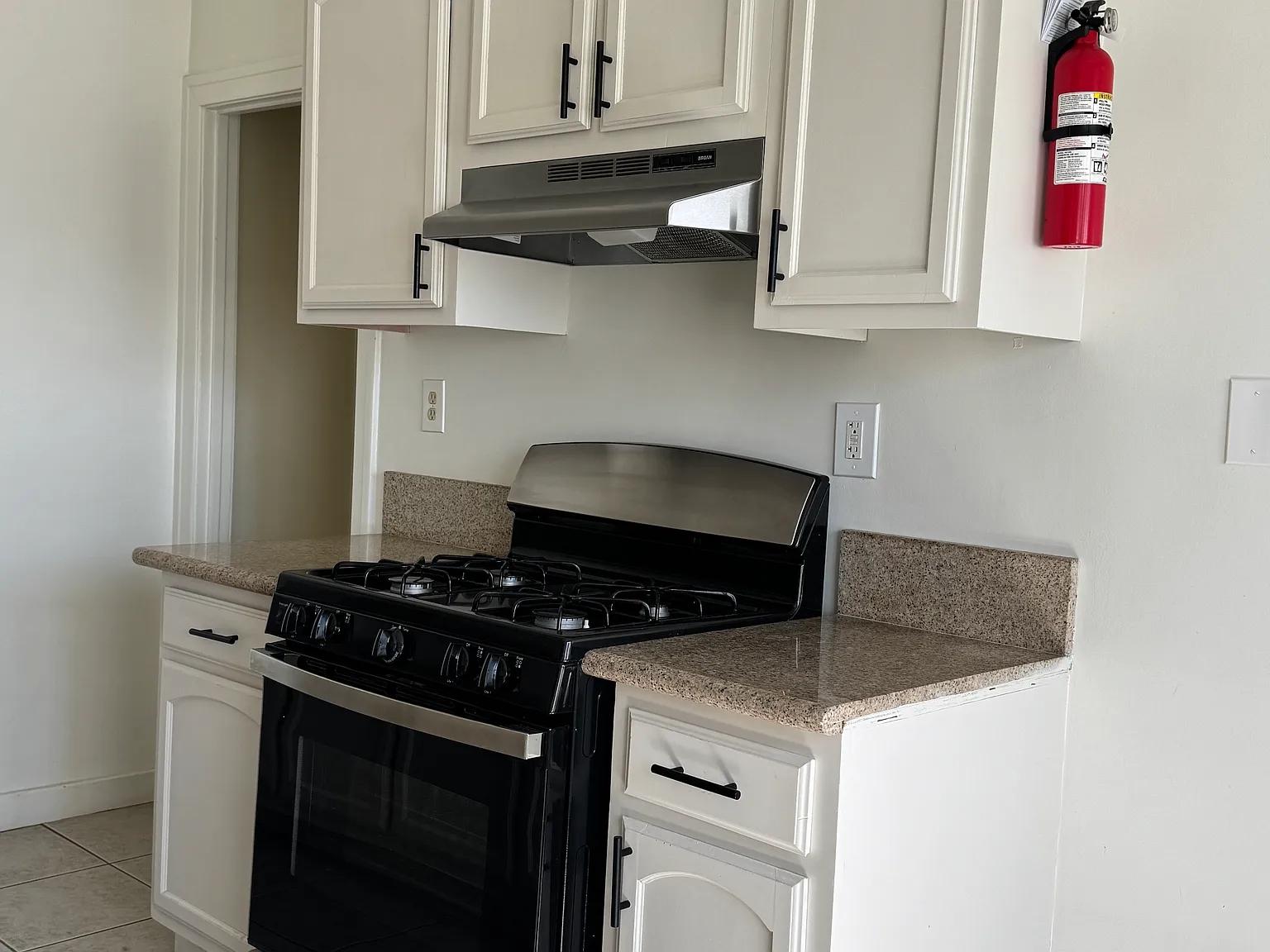 131 N Breed St — Photo 2