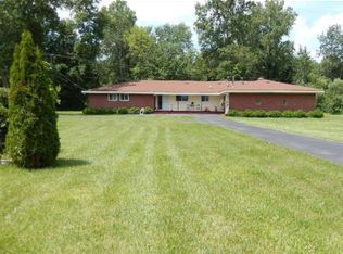 13090 Rawsonville Rd, Belleville, MI 48111