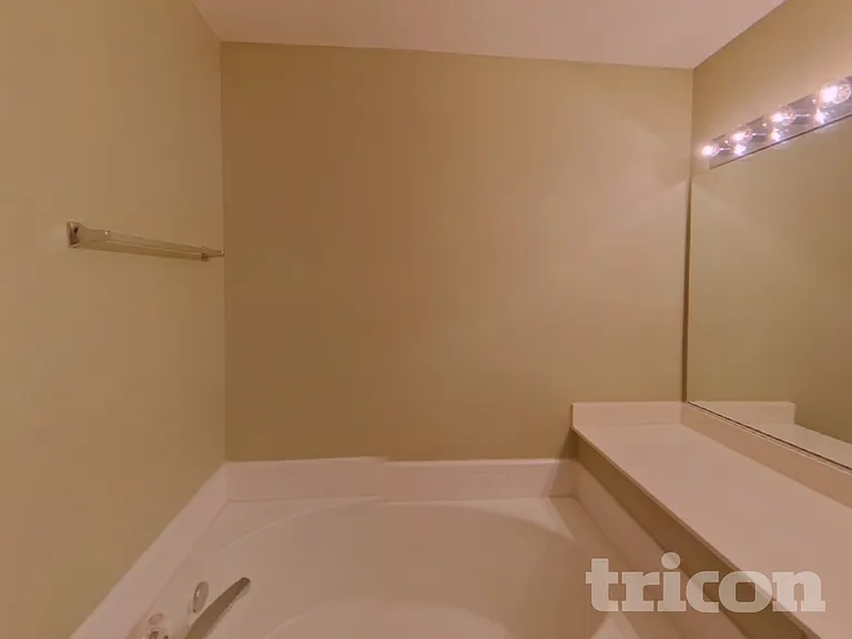 5467 Medlock Corners Dr — Photo 12