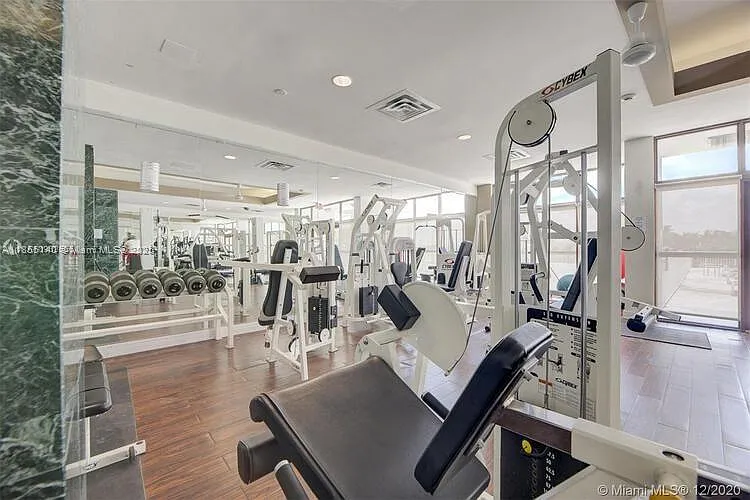 6770 Indian Creek Dr #5S — Photo 24