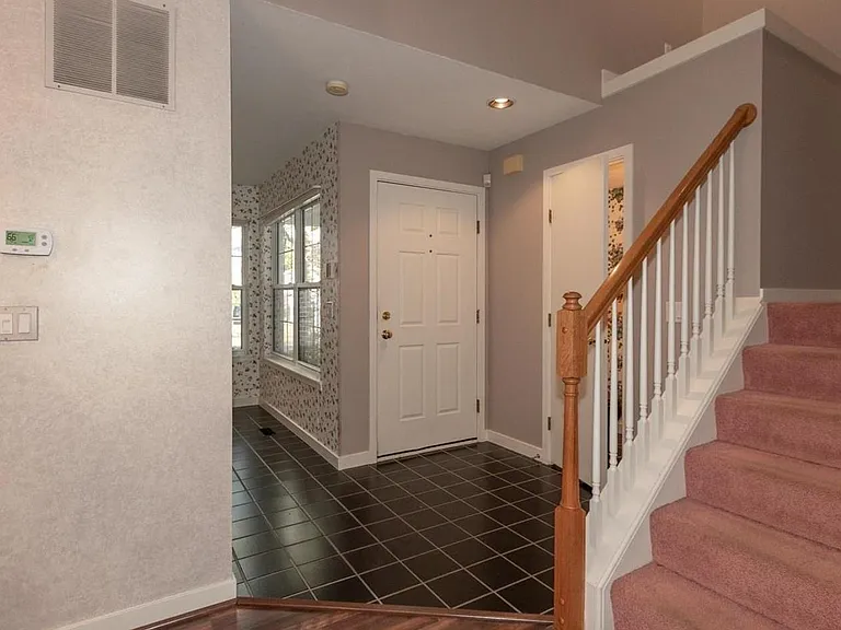5055 Bristol Ct — Photo 2