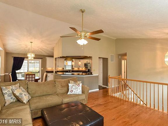 3rd image of 108 Walker Ave