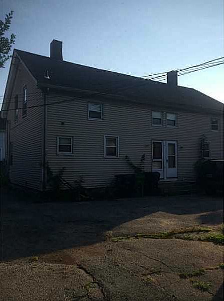 2nd image of 9 Sue St