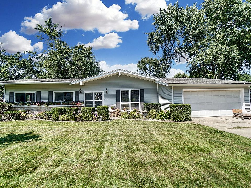 FRONT VIEW OF SUBJECT RENTAL