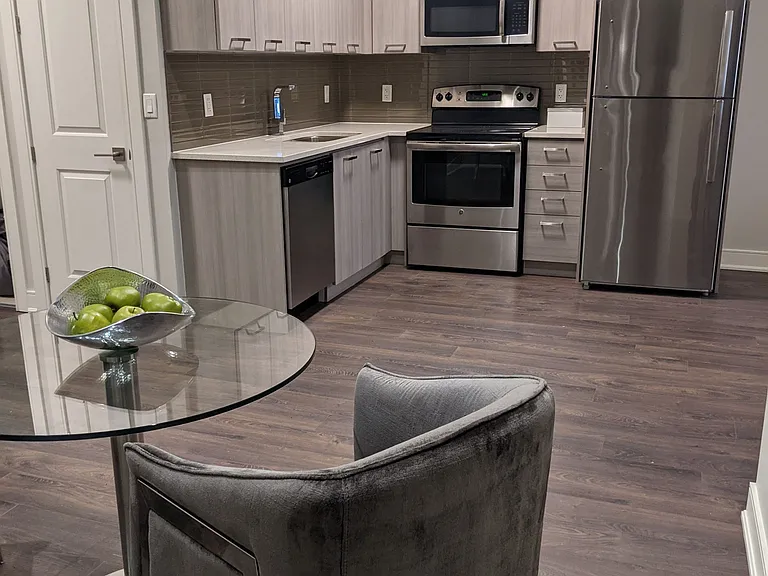 150 Main St W #312 — Photo 5