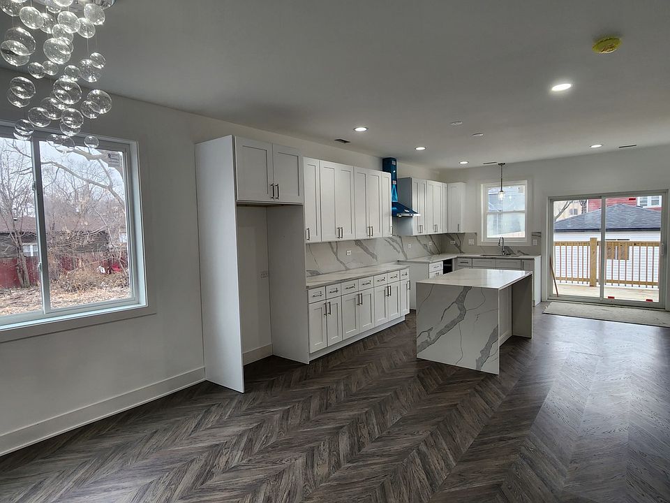 2nd image of 409 N Ridgeway Ave