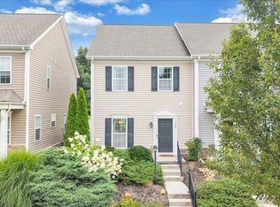 205 Phoenix Blvd NW, Christiansburg, VA 24073