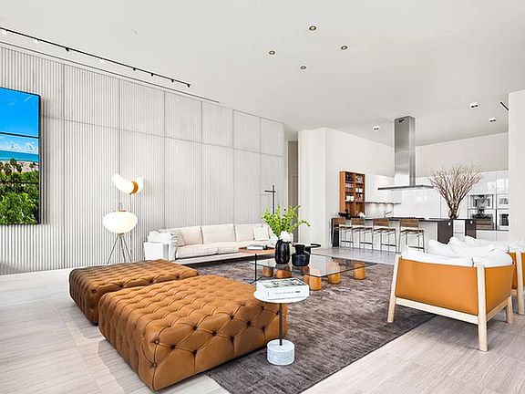 5th image of 4701 Meridian Ave #Penthouse