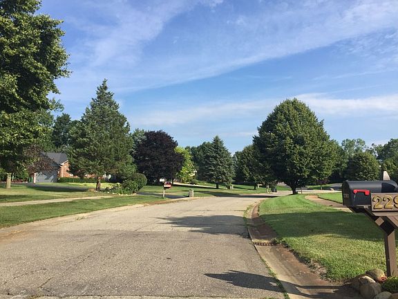 5th image of 2293 Estates Dr