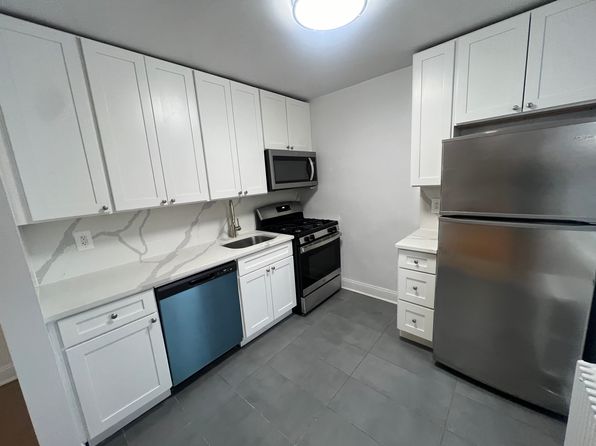 68-43 Cloverdale Blvd #A