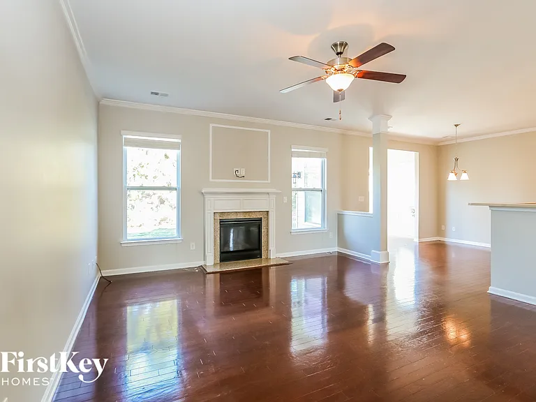 1023 Potomac Rd — Photo 2