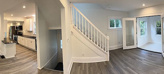 2nd image of 930 Crestline Dr