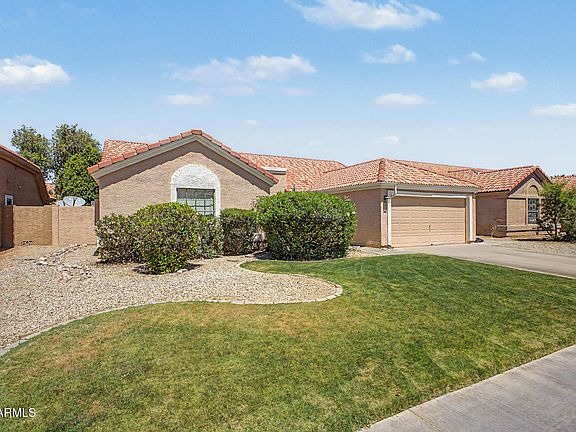 2nd image of 1238 E MINERAL Road