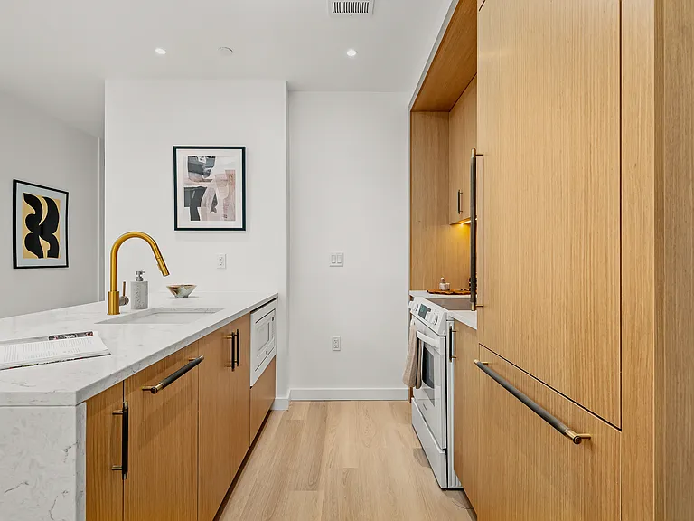 540 Atlantic Ave #607 — Photo 10
