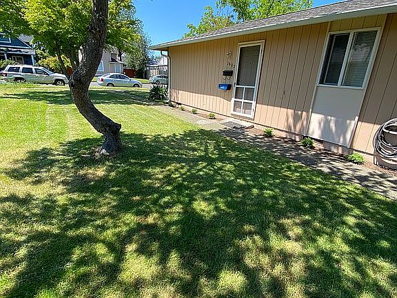 4th image of 3605 Fawcett Ave