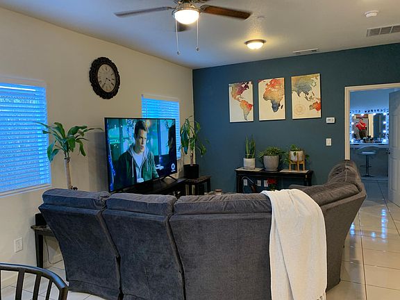 5th image of 814 5th St #2