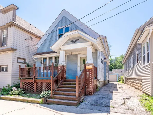 823 East Clarke STREET, Milwaukee, WI 53212