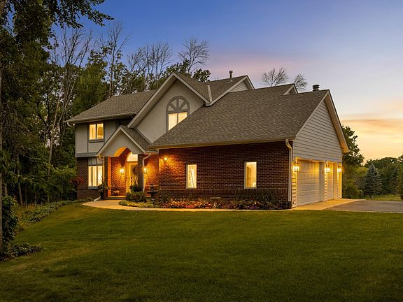 2nd image of 20426 Lynn Dr