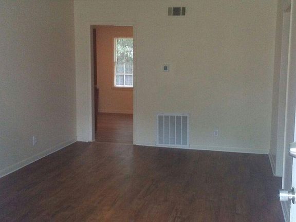 4th image of 112 Stratford Dr