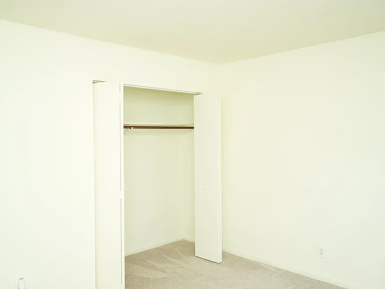 Gardenwood Apartments — Photo 35