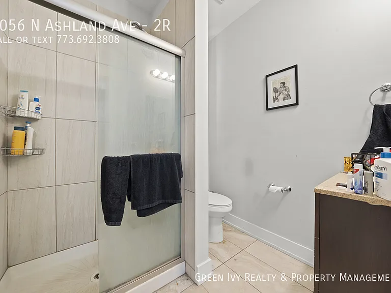 1056 N Ashland Ave #2R — Photo 7